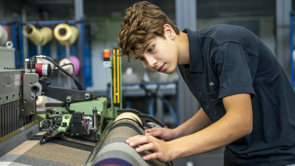 Dornier Ober Werkstatt-Showroom-62.jpg